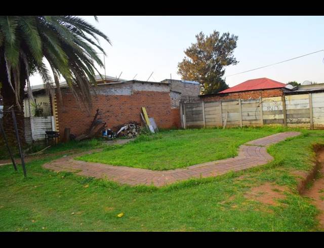 6 BEDROOM HOUSE FOR SALE IN PRIMROSE